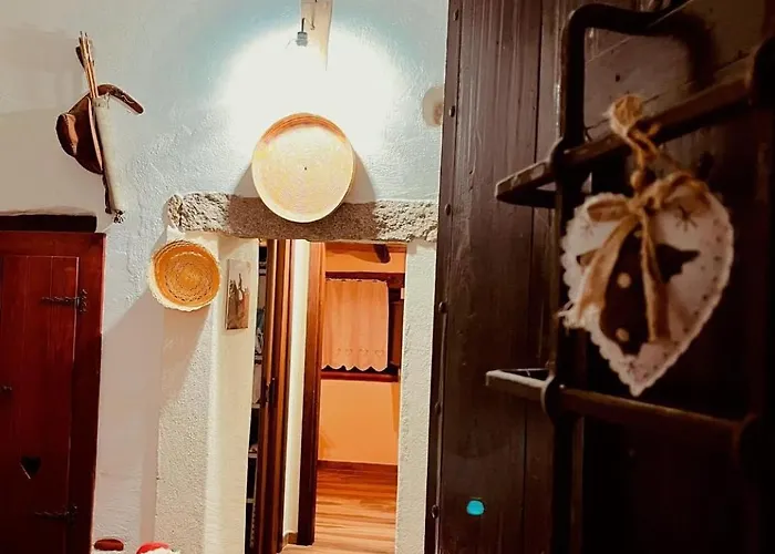 Ovostolai Dom wakacyjny Fonni